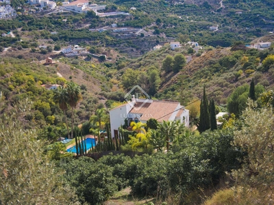 Casa rural de 240m² en venta en Axarquia, Málaga