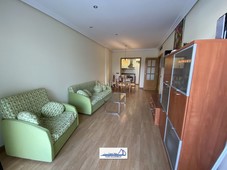 Apartamento en avinguda de la diputació primera línea de mar + piscina + parking + trastero !!! en Cambrils