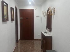 Venta Piso Caudete. Piso de cuatro habitaciones en Calle La Huerta 64. Muy buen estado segunda planta con terraza calefacción individual