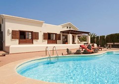 Villa con piscina privada de 2 dormitorios