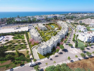 Apartamento en venta en Cancelada, Estepona