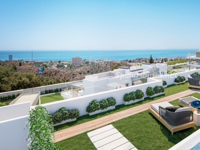 Apartamento bajo en venta en Marbella