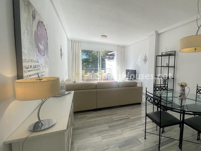 Apartamento en venta en San Pedro de Alcántara, Marbella