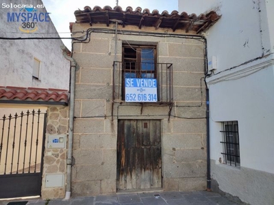 Casa De 2 Plantas Con Patio Para Reformar, Santa María Del Berrocal, Ávila
