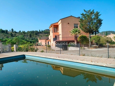 Chalet en venta en Beceite