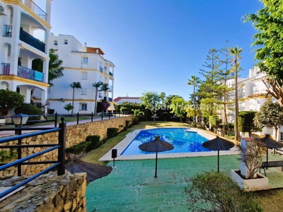 Dúplex ático en venta en Estepona