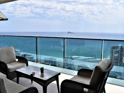 Piso en venta en Playa de Poniente de 2 habitaciones con terraza y piscina