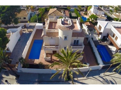 Stunning four beds Villa, as New, three hundred meters to the Cabo Roig Beach.