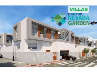 ¡¡¡ÚLTIMA VILLA EN VENTA JUNTO AL CENTRO COMERCIAL NEVADA CON CINCO DORMITORIOS!!!