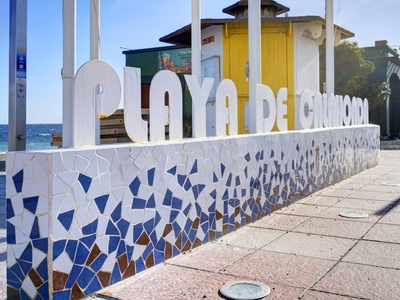 Venta de piso con terraza en Calahonda-Carchuna (Motril), Costa del Sol