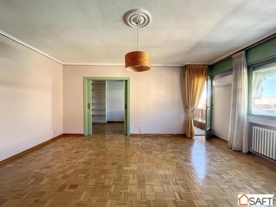 Venta de piso con terraza en San Isidro, Estación (Alcalá de Henares)