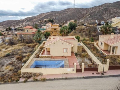 Villa en Venta en Huercal - Overa, Almería