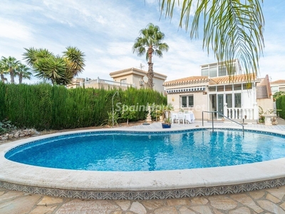 Villa en venta en Playa Flamenca, Orihuela