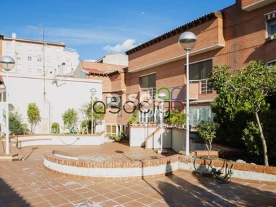 Casa adosada en venta en Calle de Don Quijote, 4