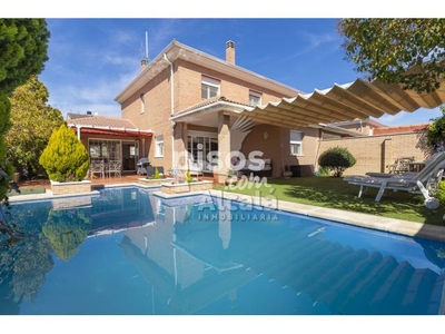 Casa en venta en Calle de Marqués de Santillana