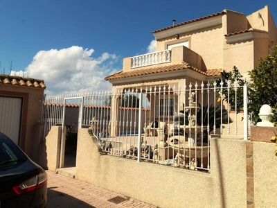 Chalet en venta en El Chaparral - La Siesta - La Torreta, Torrevieja, Alicante