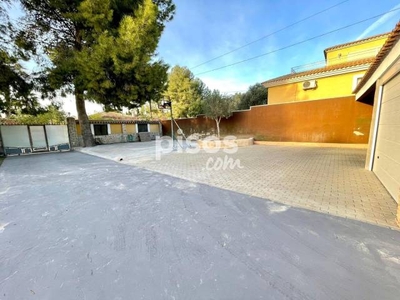 Chalet en venta en El Romeral