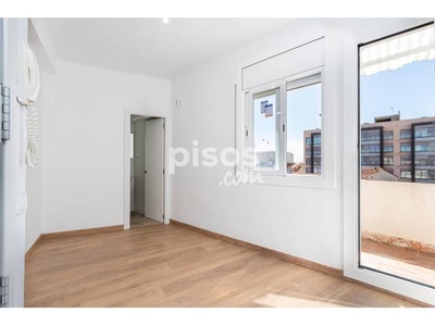 Piso en venta en Carrer de Concepción Arenal, cerca de Carrer de Santiago Rusiñol