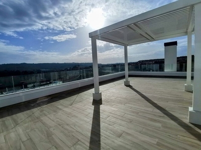 Alquiler de ático en Conxo de 4 habitaciones con terraza y garaje