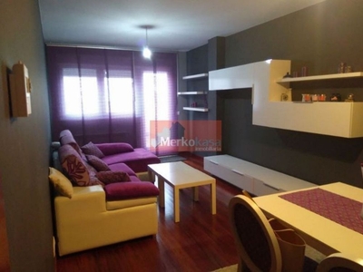 Alquiler de piso en A Piriganlla - Albeiros - Garabolos de 2 habitaciones con terraza y garaje