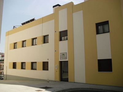 Alquiler de piso en calle Betsabe de 3 habitaciones con garaje y aire acondicionado