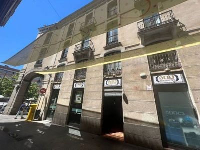 Alquiler de piso en Centro - Ávila de 2 habitaciones con balcón y calefacción