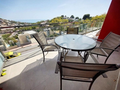 Alquiler de piso en Les Platgetes - Torre Bellver - La Renegà de 2 habitaciones con terraza y piscina