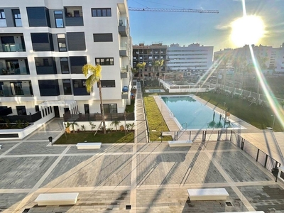 Alquiler de piso en Tablero Bajo - Arruzafilla de 4 habitaciones con terraza y piscina