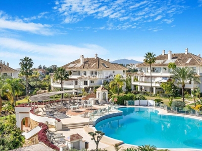 Apartamento ático en venta en Marbella