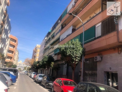 Apartamento en venta en Benalúa, Alicante