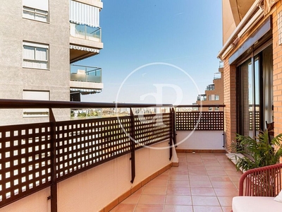 Ático en alquiler en Sant Pau de 3 habitaciones con terraza y piscina