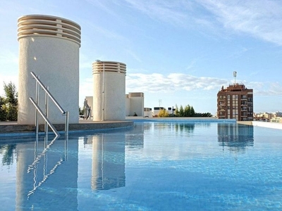 Ático en venta en Amanecer - L'Olivera de 3 habitaciones con terraza y piscina