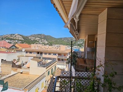 Ático en venta en Port d'Andratx de 4 habitaciones con terraza y piscina