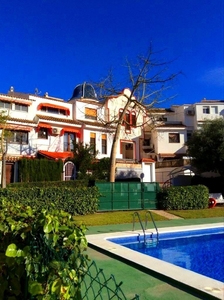 Casa adosada en venta en Cabo de las Huertas, Alicante
