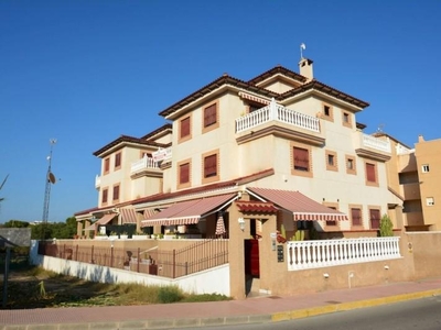 Casa adosada en venta en Las Viñas, Guardamar del Segura