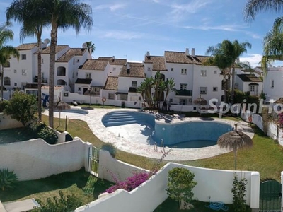 Casa en venta en Estepona