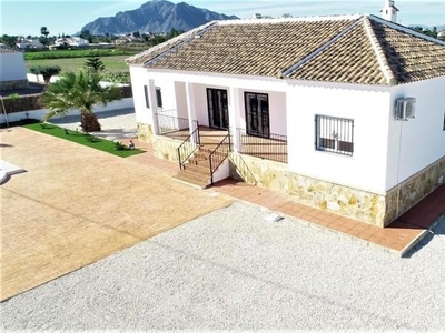 Chalet en venta en Catral