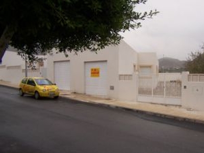 Chalet pareado en alquiler en Calle de las Islas Galápagos