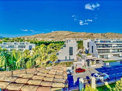 Dúplex en venta en Rincón de Loix de 3 habitaciones con terraza y piscina