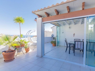 Piso ático en venta en Nueva Torrequebrada, Benalmádena