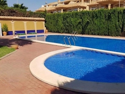 Piso en alquiler en calle Rojo El Alpargatero de 2 habitaciones con terraza y piscina