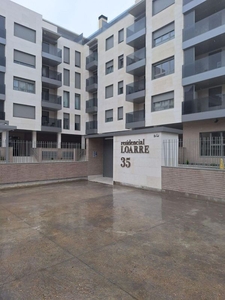 Piso en alquiler en calle Zaragoza de 3 habitaciones con terraza y garaje
