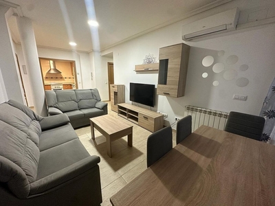 Piso en alquiler en Patrocinio - Nueva Talavera de 3 habitaciones con terraza y muebles