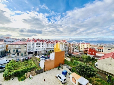 Piso en alquiler en Travesía de Vigo - San Xoán de 2 habitaciones con terraza y garaje