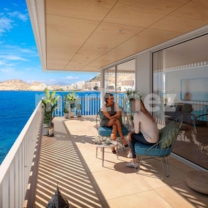 Piso en venta en Cabo de las Huertas de 3 habitaciones con terraza y piscina