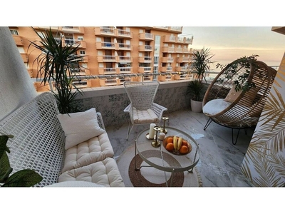 Piso en venta en calle Jorge Guillen de 2 habitaciones con terraza y piscina