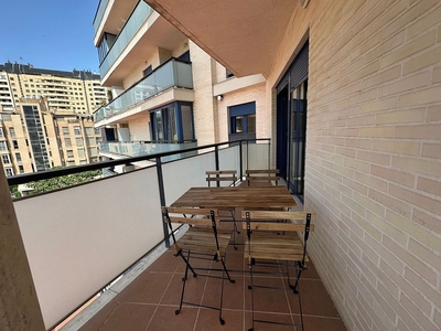 Piso en venta en Sant Pau de 3 habitaciones con terraza y balcón