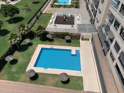 Venta de ático en Martín Carpena - Torre del Río de 4 habitaciones con terraza y piscina
