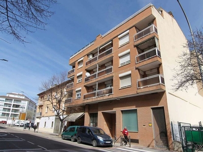 Venta de piso en avenida De Los Monegros de 2 habitaciones con terraza y calefacción