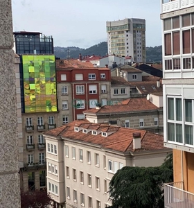 Venta de piso en Centro - Ourense de 3 habitaciones con terraza y garaje